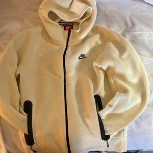 Nike tech fleece jacket crème color